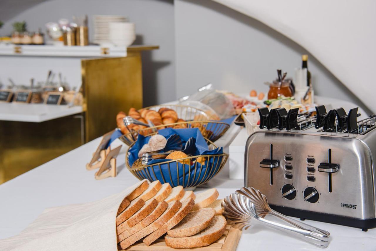 Boutique Hotel De La Ville Laigueglia Dış mekan fotoğraf