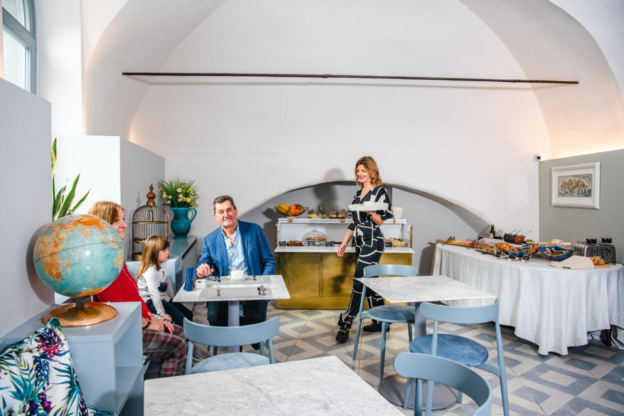 Boutique Hotel De La Ville Laigueglia Dış mekan fotoğraf